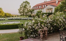 Hotel Chateau Bela